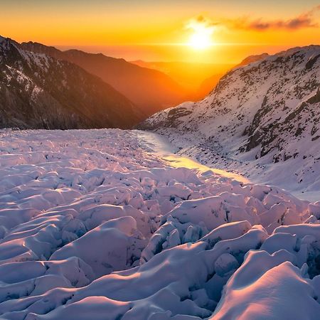 Fox Glacier Jade Hotel Экстерьер фото